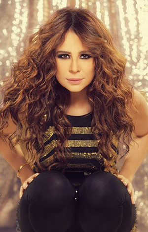 بعد تأجيل عرض السيدة، كارول سماحة تؤجل عرسها أيضاً